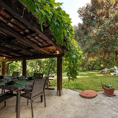 La Casa Delle Foglie Rosse Morsasco