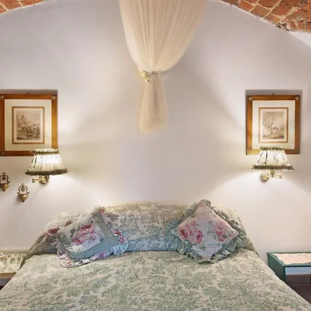 La Casa Delle Foglie Rosse * Morsasco